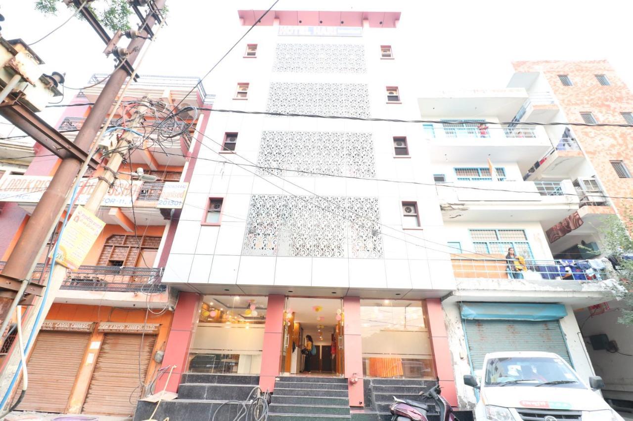 Hotel Hari International - Noida Sector 11 Bagian luar foto